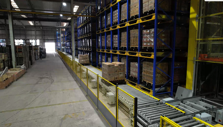 臨沂四向穿梭車(chē)成品庫(kù)